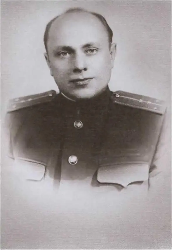 Алексей Николаевич Ботян капитан госбезопасности 1950е гг Что ж такое - фото 33