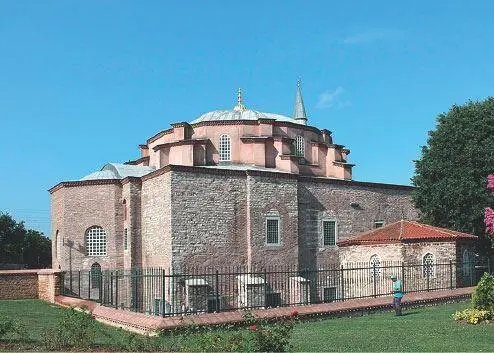 9 Храм Сергия и Вакха в Константинополе ныне мечеть Малая АйяСофия VI в - фото 11