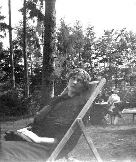 Л Савицкая в швейцарском санатории 1913 Л Савицкая в гостях у Андре и - фото 12
