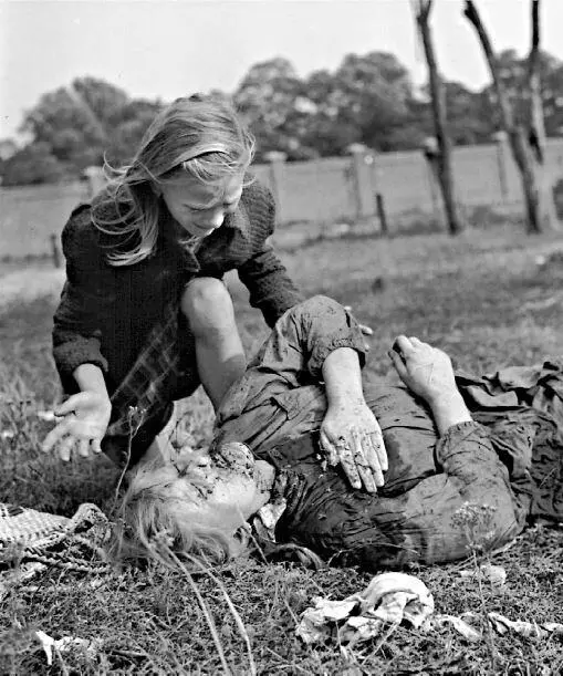 Польша сентябрь 1939 гВзгляд с польской стороны 10летняя Казимера Мика и ее - фото 11
