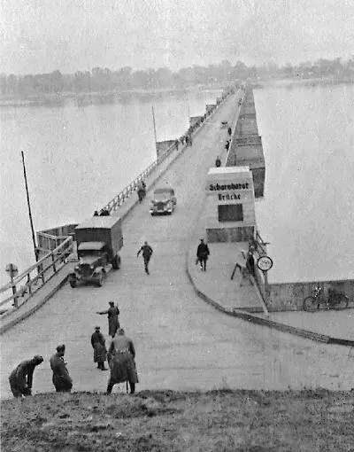 Фотография Фрица Пробста восстановленный мост через Днепр 1941 г Фотография - фото 29