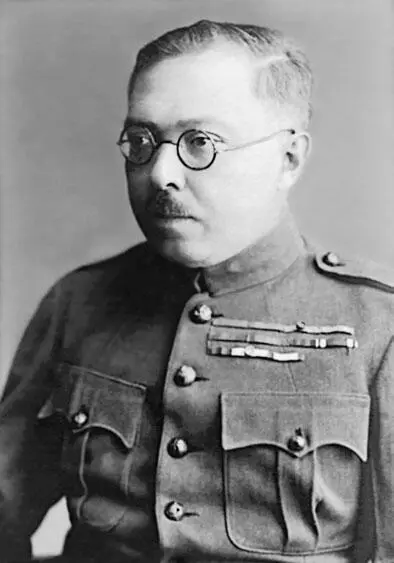 Л Грондейс 1918 г Свита генерала от артиллерии Н И Иванова возле его - фото 12