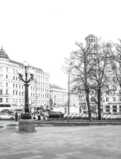 Вид на Тверскую улицу в Москве Мы встретились неподалеку от того самого места - фото 14