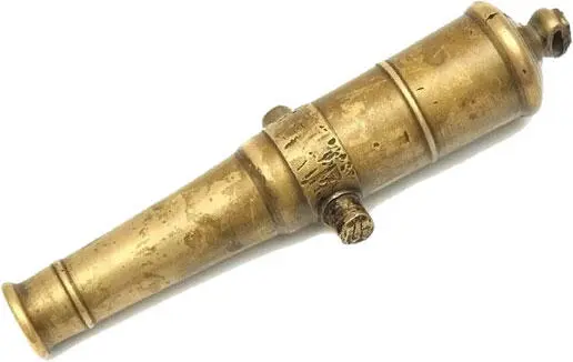 Рис 230 Бронзовый орудийный ствол Для поджигания боевого заряда служил - фото 70