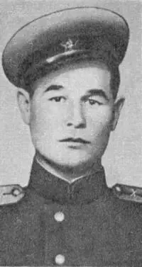 Е Г Яковлев Председатель Совета Министров ГДР В Штофф вручает В С - фото 74