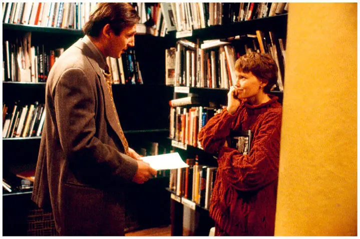 Мужья и жены 1992 Режиссер Вуди Аллен Оператор Карло Ди Пальма Актеры Лиам - фото 84