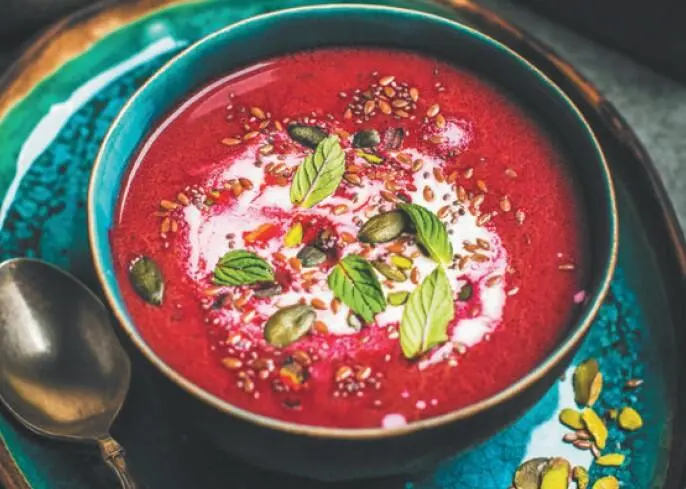 Свекольник с сельдью понорвежски Вареники с картофелем и курицей Мясной - фото 12