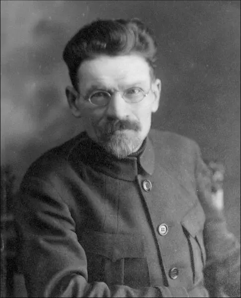 М И Калинин 1927 г А С Енукидзе Секретарь Президиума ЦИК СССР А С - фото 11
