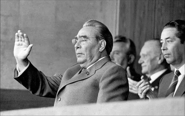 Л И Брежнев и В М Суходрев 1980 г ЦГА Москвы А А Громыко М С - фото 29