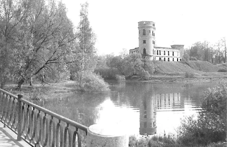 Вид на крепость с Бертонова моста через р Тызву Фото 1985 г В 18071810 гг - фото 278