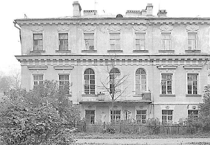 Дача Лансере Екатерининская ул 5 Фото 1993 г К достопримечательностям - фото 312