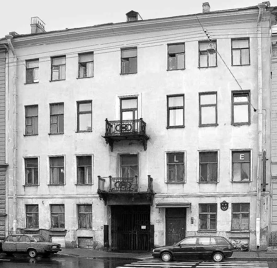 Дом 9 по Миллионной улице Современное фото В собрании Русского музея - фото 77