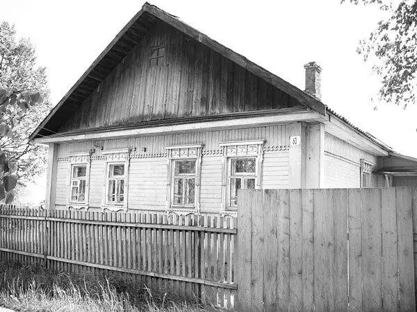 Дом где снимала комнату семья Окуджавы Останки храма в Высокиничах Некоторые - фото 15