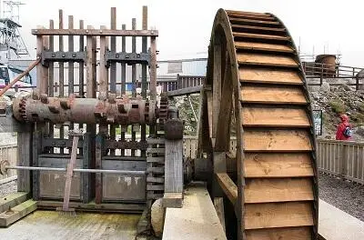 Реставрированная дробилка оловянной руды в Корнуолле Англия XIX в И ещё одно - фото 15
