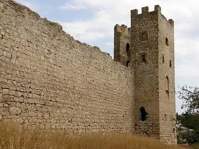 Крепость в Кафе Отныне на протяжении полутора веков Генуя стала главным - фото 18