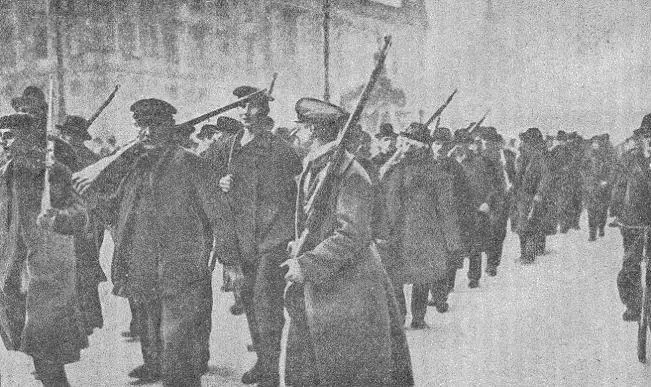 Вооруженный отряд рабочих в Берлине 1919 г Разумеется как и всякие средние - фото 6