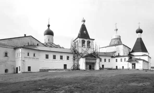 Ферапонтов Белозерский монастырь Слева направо Благовещенская церковь - фото 4