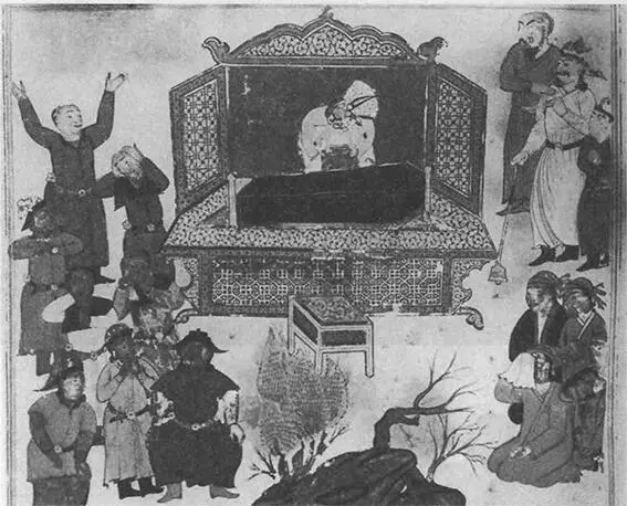 Помост с гробом Чингисхана Угэдейхан восседает с двумя своими сыновьями - фото 15