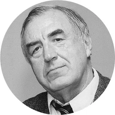 Родился в 1939 году в Казани В 1946м семья переехала в Ленинград Окончил - фото 7