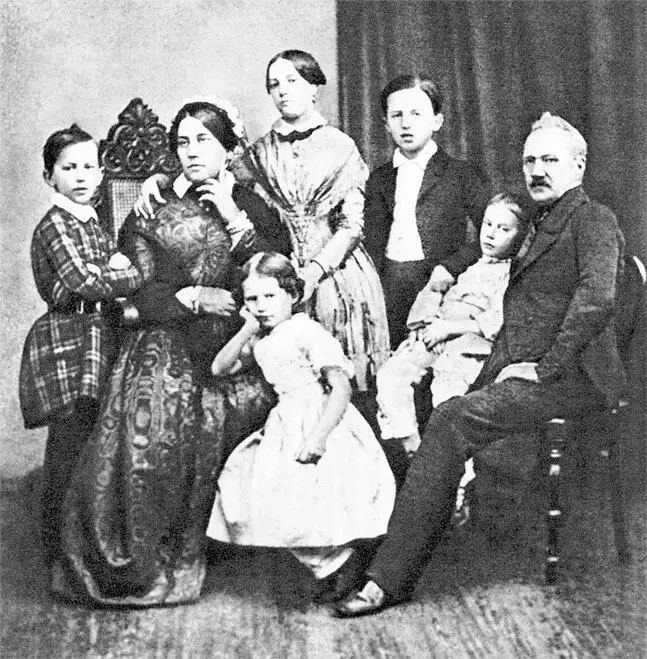 Семья Чайковского 1848 Стеклянным ребенком четырехлетнего Петю - фото 29