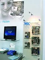 Из прочих закономерностей все дружно борются за поддержку SLI CrossFire и - фото 77