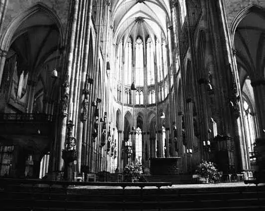 Интерьер Кёльнского собора В 1248 году следующий кёльнский архиепископ Конрад - фото 145