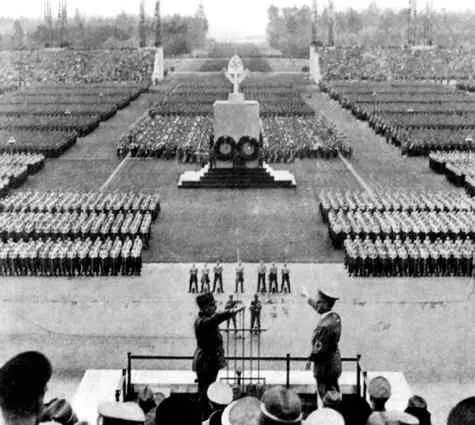 Парад в рамках съезда НСДАП в Нюрнберге Фотография 1930е годы Некоторые - фото 122