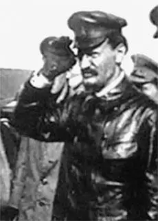 Лейба Давидович Бронштейн Лев Троцкий 18791940 Вскоре после укрепления - фото 20