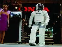 Выступления Asimo состоялись в рамках Международного Московского автосалона и - фото 24