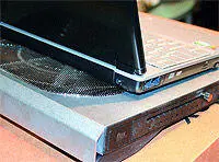 Тайваньцы из Peakhardware показывали флэшкарты SD cо встроенным дисплейчиком - фото 34