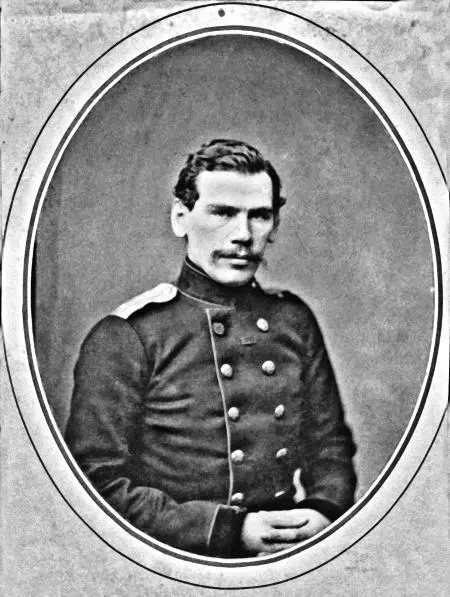 ЛН Толстой в мундире участника Крымской войны 1856 г ЛН Толстой был - фото 2