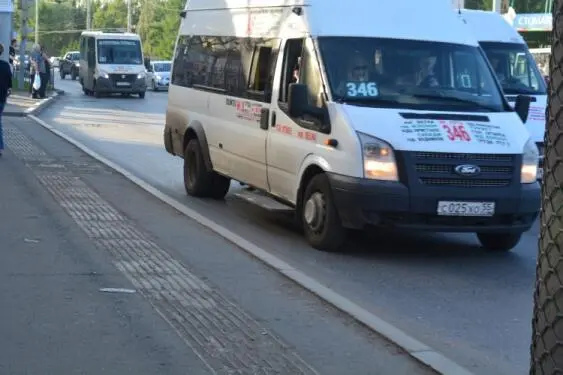 Автобус маршрутное такси являются маршрутным транспортным средством - фото 30