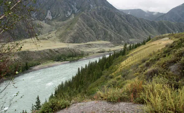 12 Река Катунь 13 Алтайский аил По Чуйскому тракту вдоль реки Чуя и дальше к - фото 12