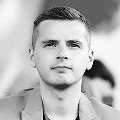 Родился в 1991 году в Пензенской области По образованию юрист работает - фото 6