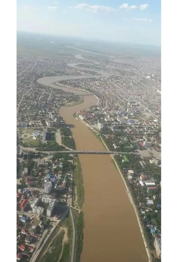 Атырау Гурьев Урал К последнему морю Зелёное жёлтое белое Эссе Ещё - фото 3