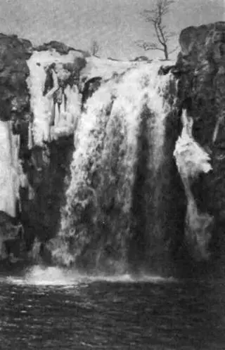 Водопад Уланусу на притоке Орхона в Хангае Большая редкость лошадь - фото 44