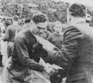 Вручение диплома 1ой степени В Николаеву в 1946 году Добавлю что и - фото 13