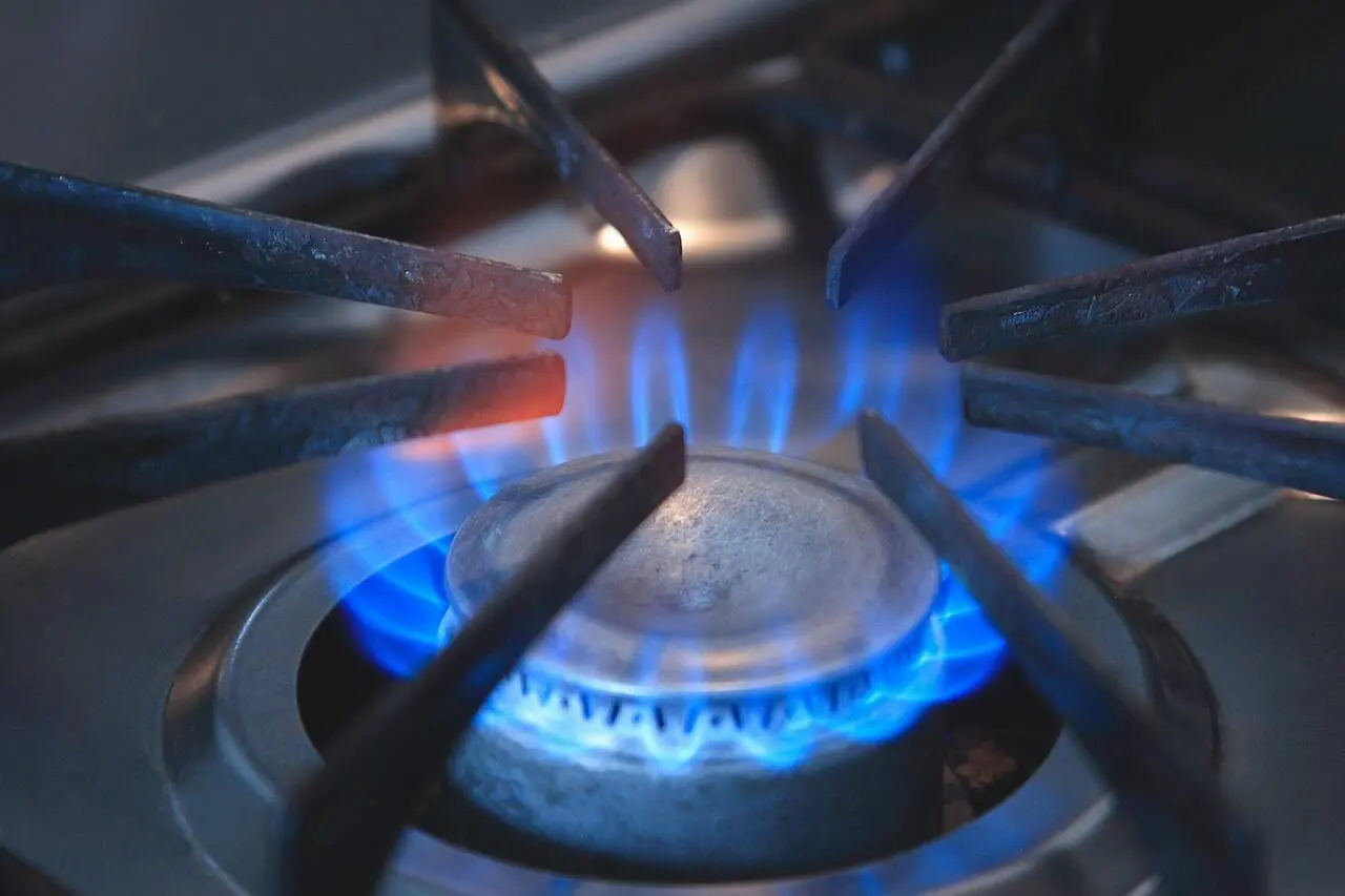 Fig 126 Two of Disks The gas burner flame heats the stovetop or the pots - фото 23