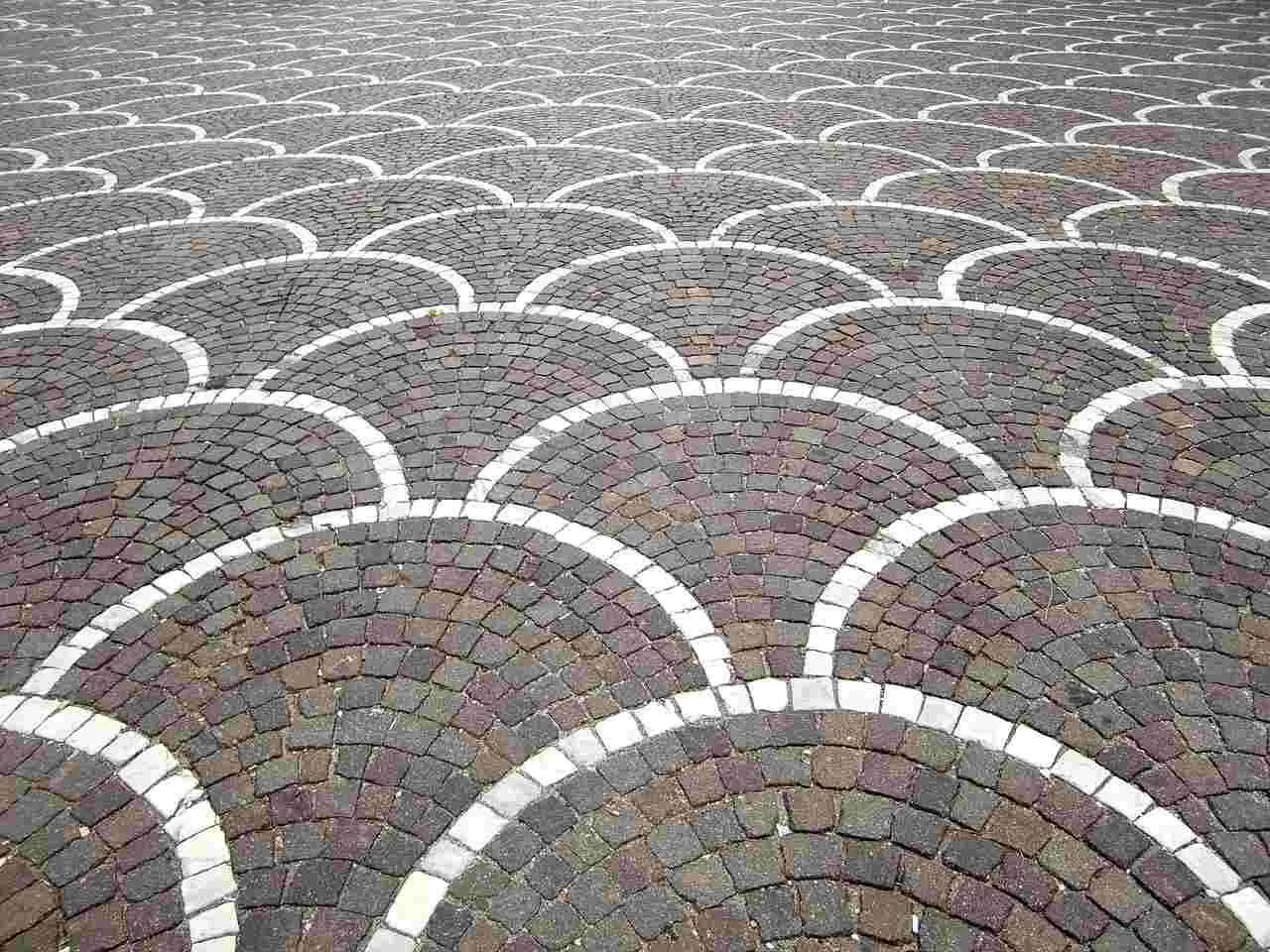 Fig 132 Three of Disks Ordered Matter Cobblestone pavement The - фото 27