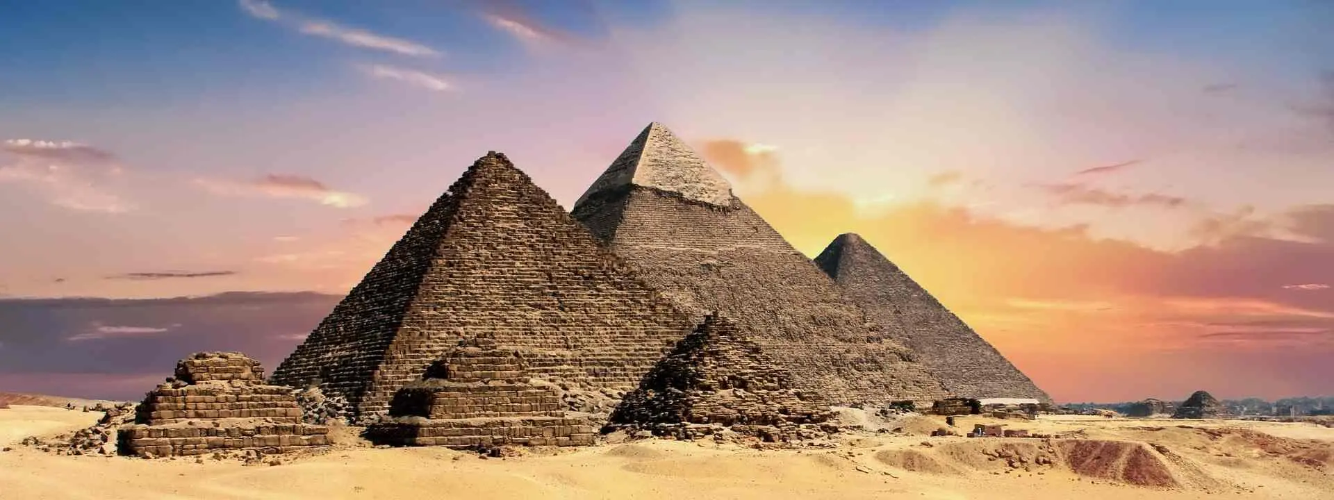Fig 186 Eight of Disks Historical monuments with a long history Pyramids - фото 71