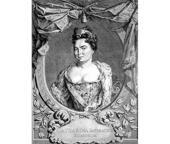 2 Коронация В 1723 году Петр объявил Екатерину императрицей а в мае 1724 - фото 17