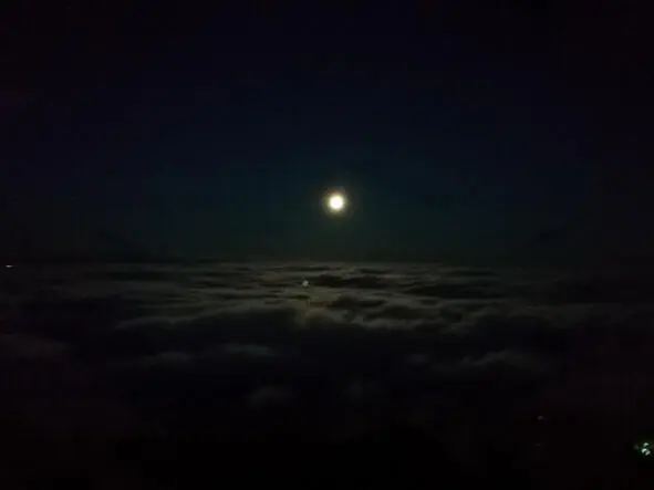Полнолуние с вершины Бештау На востоке слегка забрезжил Рассвет - фото 1