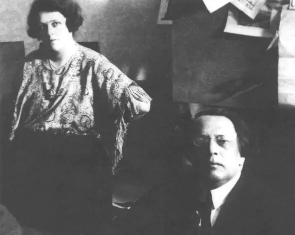 Наталья Крандиевская и Алексей Толстой Около 1930х И снова Андрей Чернов - фото 15