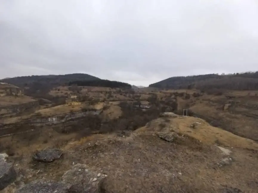 СвятоНикольский собор Рядом с храмом находится мемориал где на гранитных - фото 2