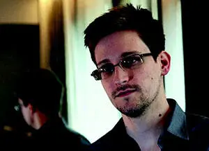 Эдвард Сноуден Напомню что в начале июня 2013 г Сноуден передал газетам The - фото 19