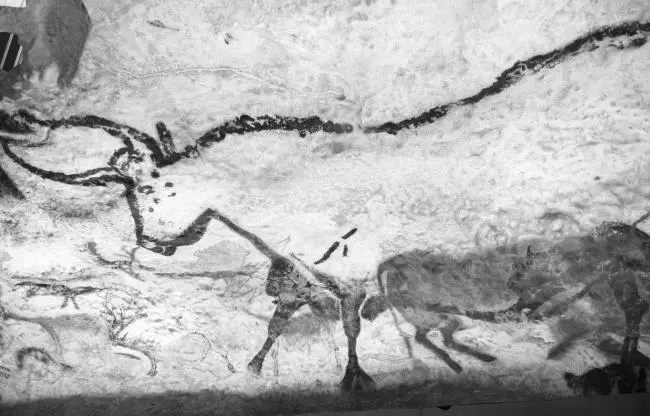 Пещера Ласко The Lascaux Planetarium одна из самых известных пещер в мире с - фото 23