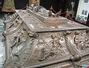 Гробница Сикста IV Изображение персонифицированной астрологии на гробнице - фото 5
