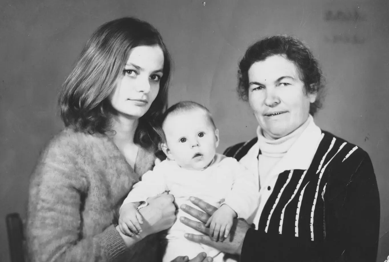 Я и Ирочка с замечательной бабушкой Родня Подставкиных нам особенно близка - фото 21