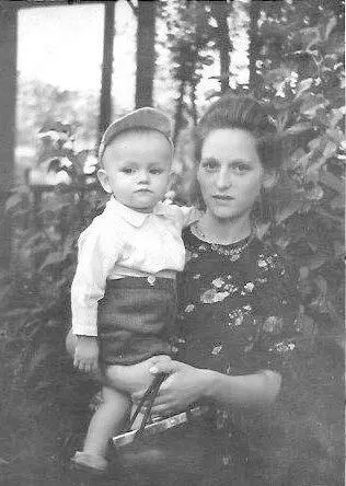 Ольга Владимировна Богомолова Мне 1 годик и 1 месяц Алексей Афанасьевич - фото 3