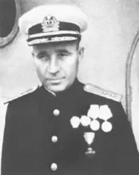 Н Е Басистый Летом 1944 года на Балтике получили орден Ушакова 2й степени - фото 266